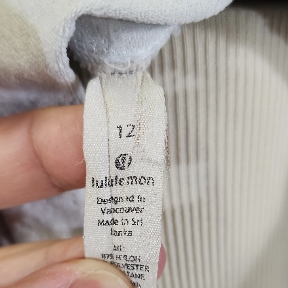 lululemon athletica comfortable stylish